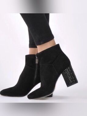 Michael kors Arabella suede ankle bootie Size 7.5